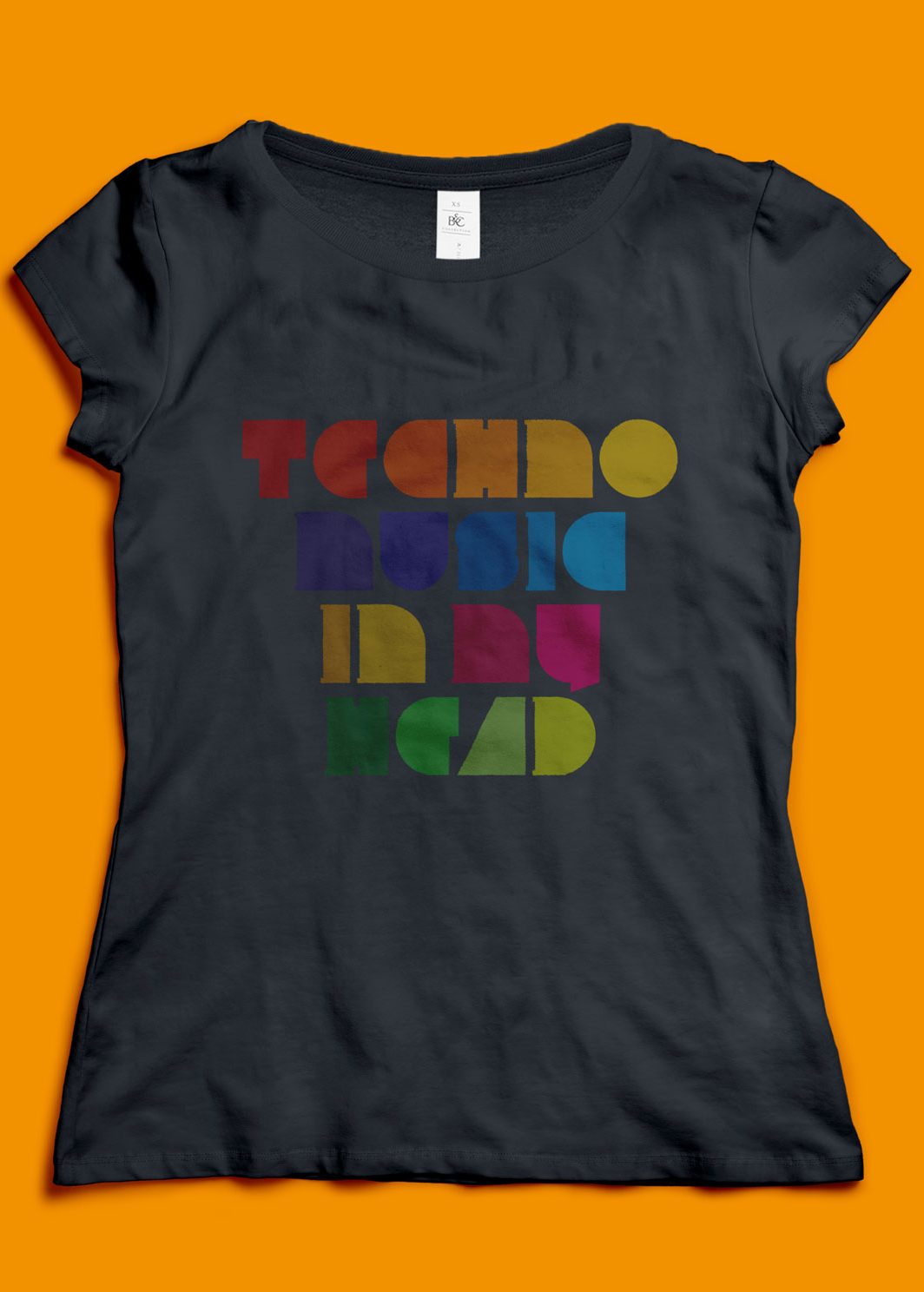 Schwarzes Frauen T-Shirt mit dem Text Techno Music In My Head in verschiedenen Farben